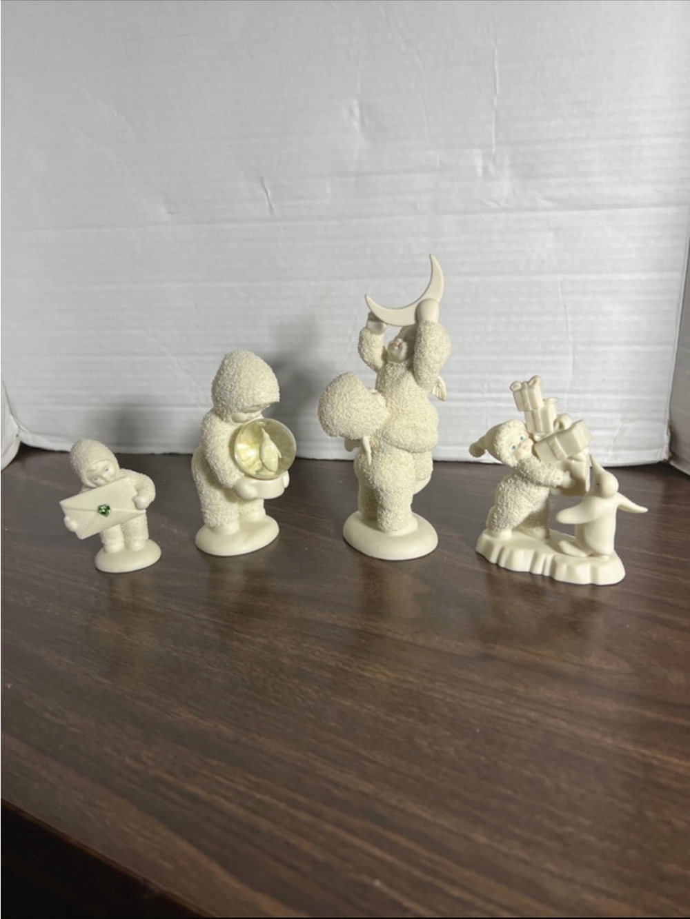 4 Vintage Snowbabies figurines